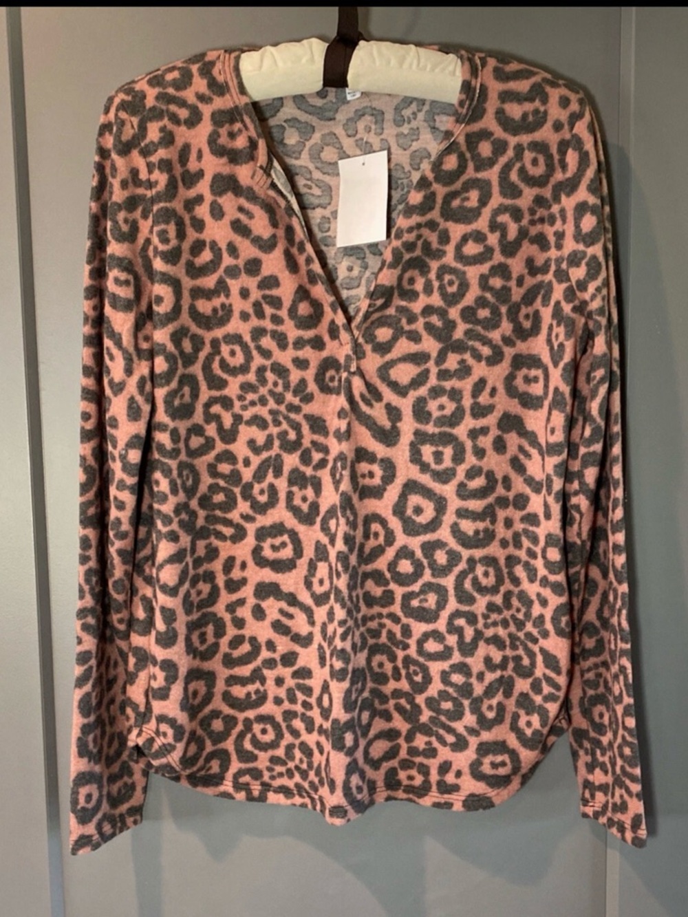 Socialite womens pajama top v neck rust black animal print size L